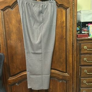 3/$20 - Grey pants, Alfred dunner, 22w